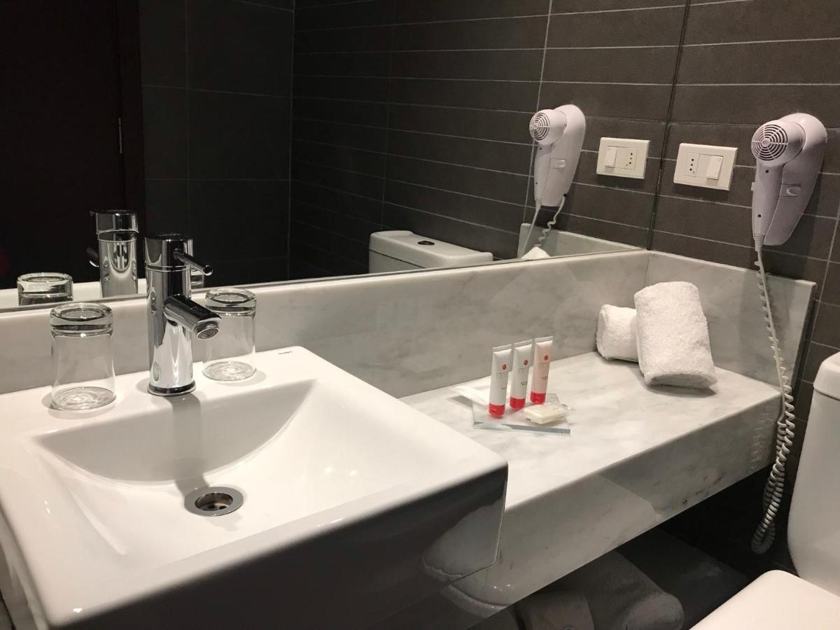 Frontier Hotel ريفيرا المظهر الخارجي الصورة