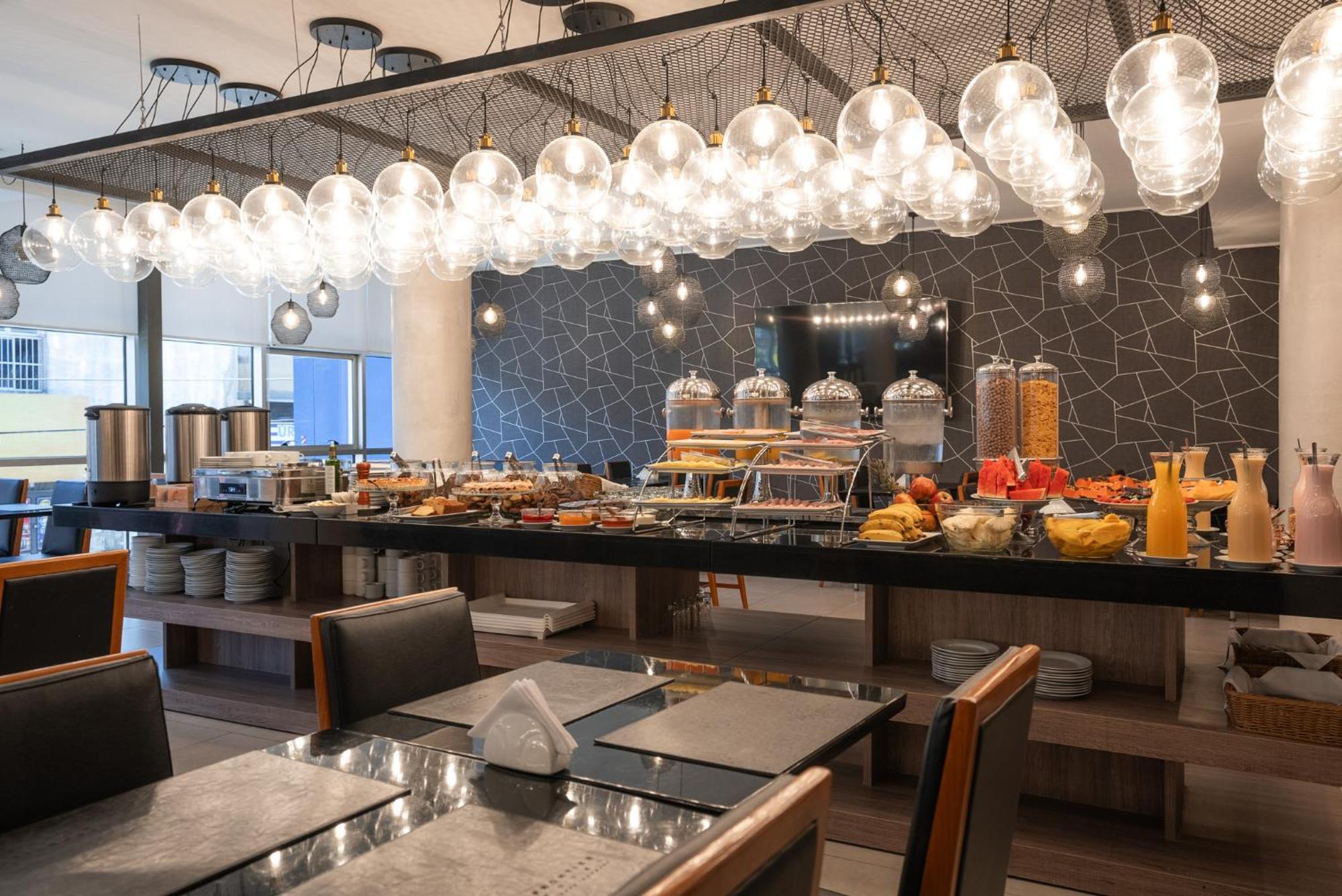 Frontier Hotel ريفيرا المظهر الخارجي الصورة